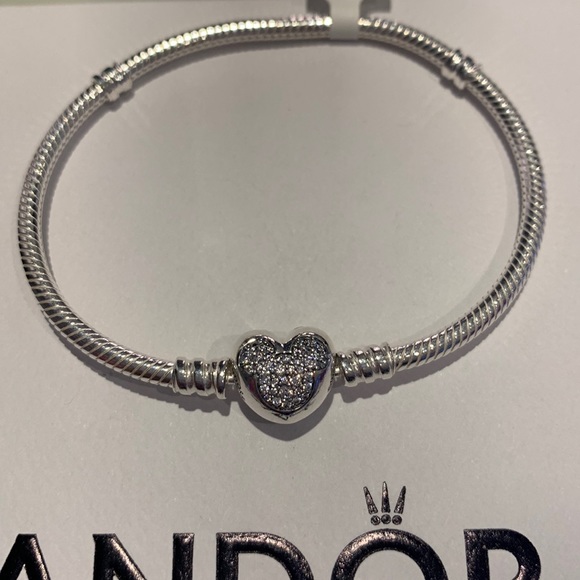 Pandora bracelet - Picture 1 of 3